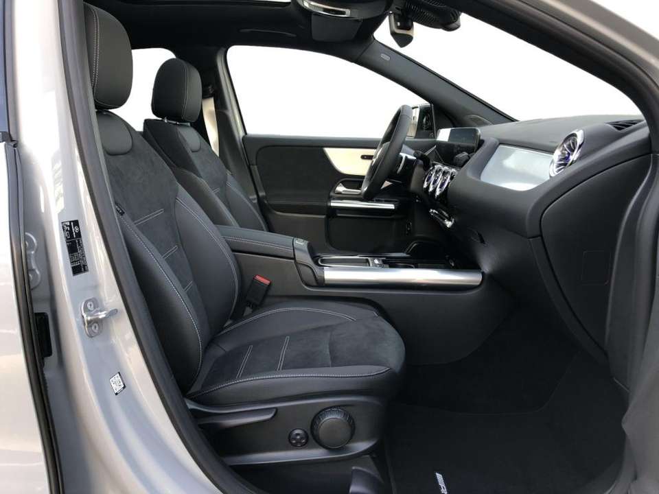 Mercedes-Benz GLA 200 - Imagem 4