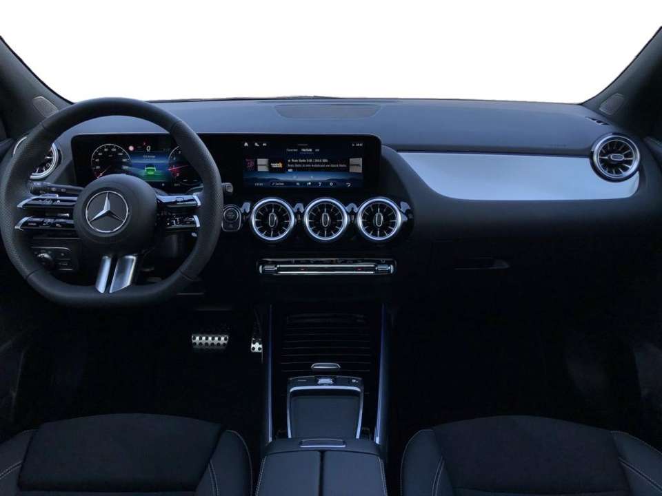 Mercedes-Benz GLA 200 - Imagem 5