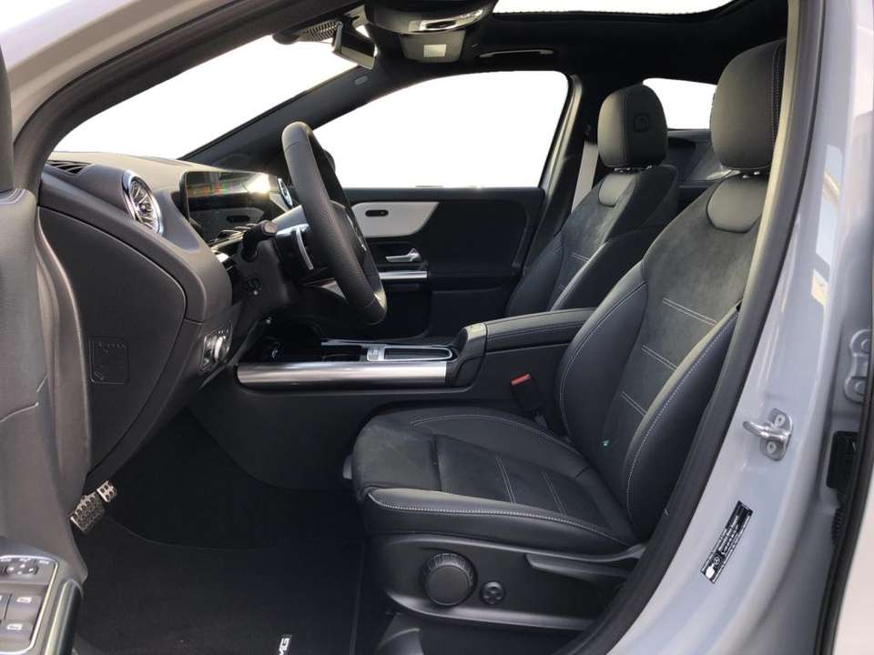 Mercedes-Benz GLA 200 - Imagem 6