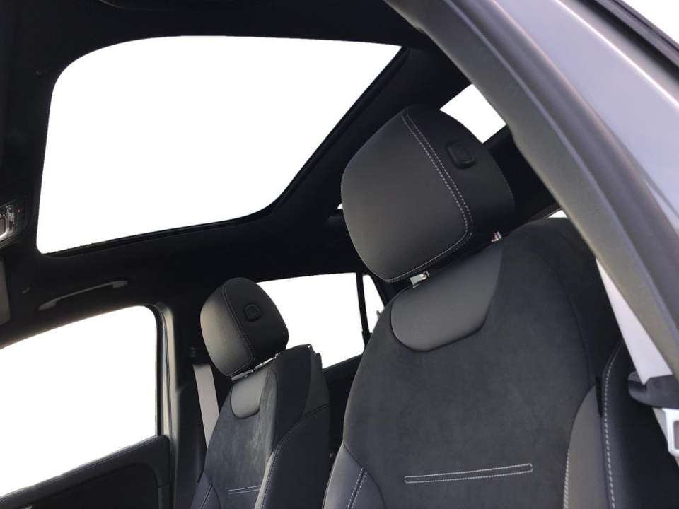 Mercedes-Benz GLA 200 - Imagem 14