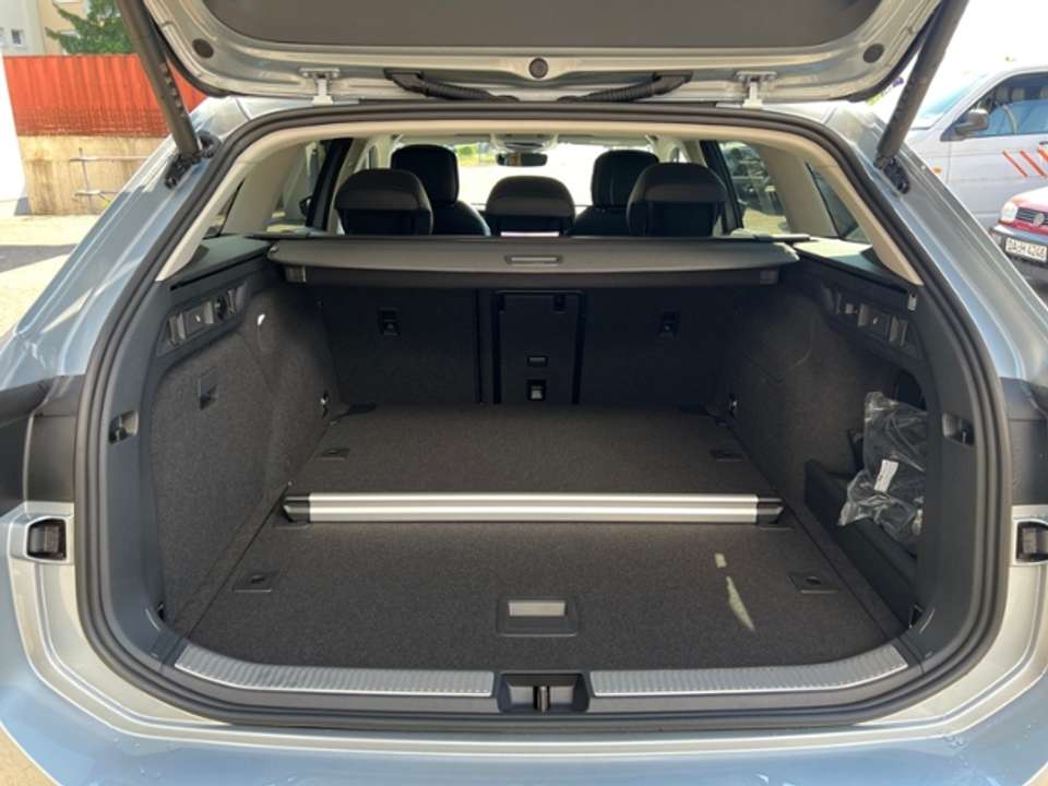 Volkswagen Passat Variant - Imagem 9