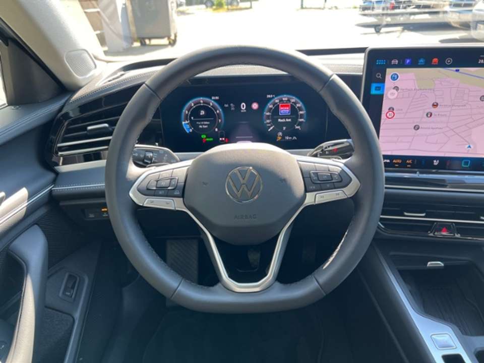 Volkswagen Passat Variant - Imagem 13