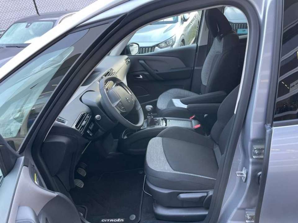Car picture 9