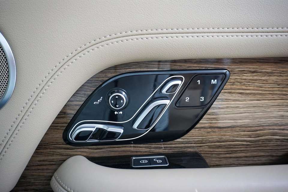 Land Rover Range Rover - Imagem 12