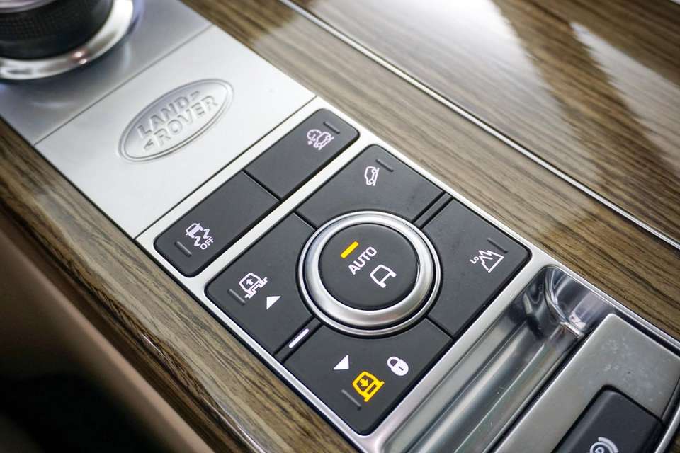 Land Rover Range Rover - Imagem 15