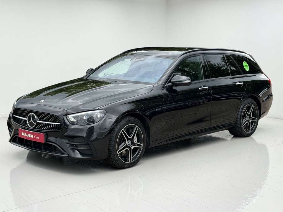 Mercedes-Benz E 300 - Imagem 1