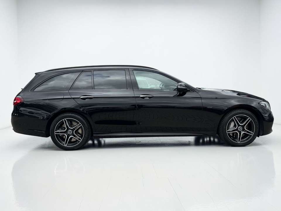 Mercedes-Benz E 300 - Imagem 7