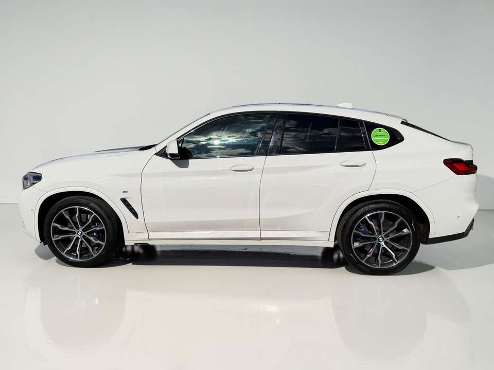 BMW X4 - Imagem 11