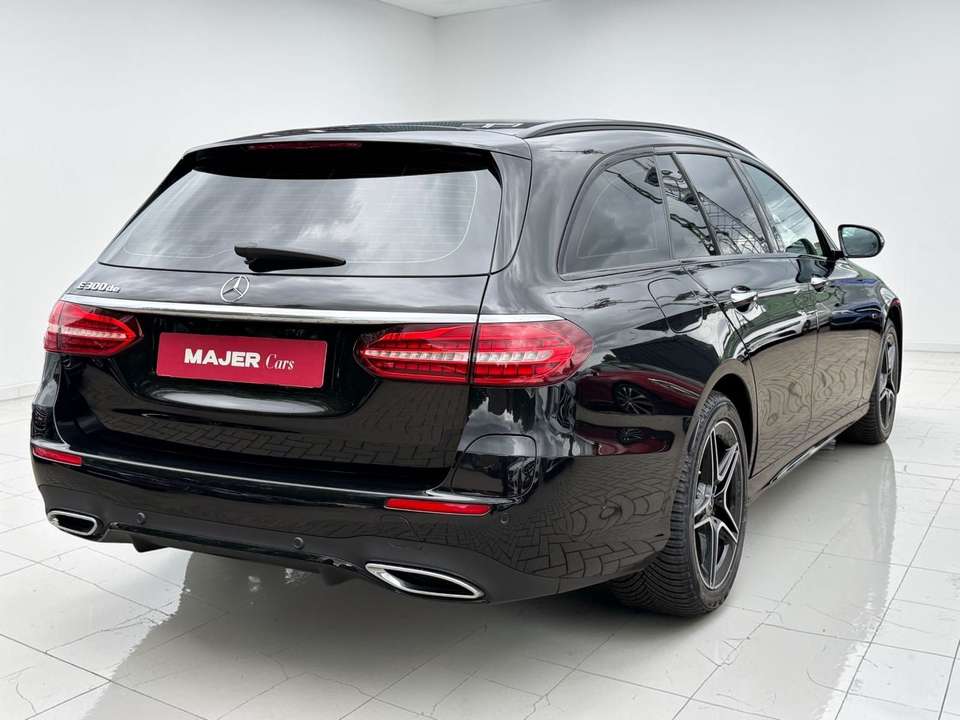 Mercedes-Benz E 300 - Imagem 9