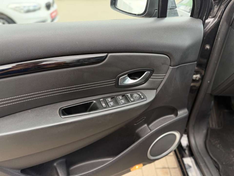 Car picture 14