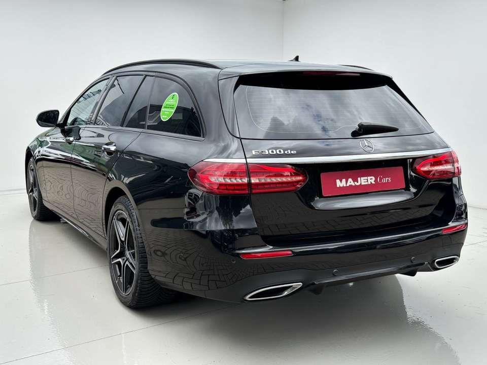 Mercedes-Benz E 300 - Imagem 11