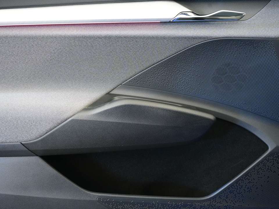 Skoda Enyaq - Imagem 13