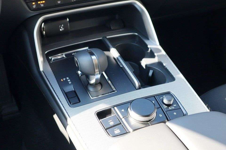 Mazda CX-60 - Imagem 13