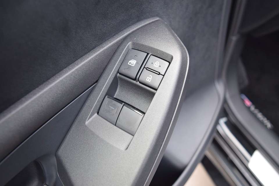 Car picture 9