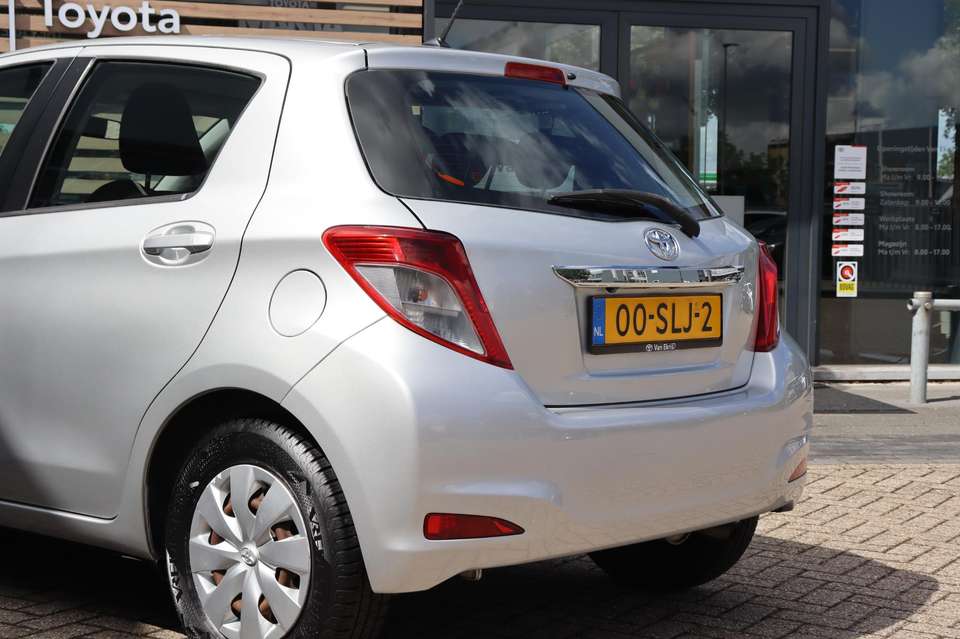 Car picture 9