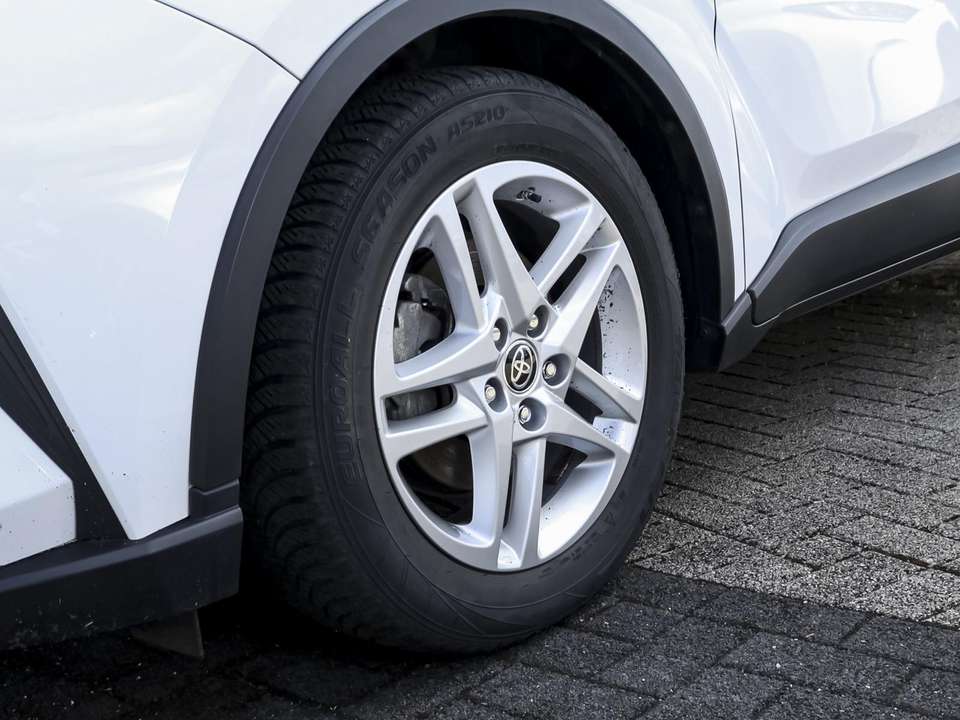 Toyota C-HR - Imagem 13