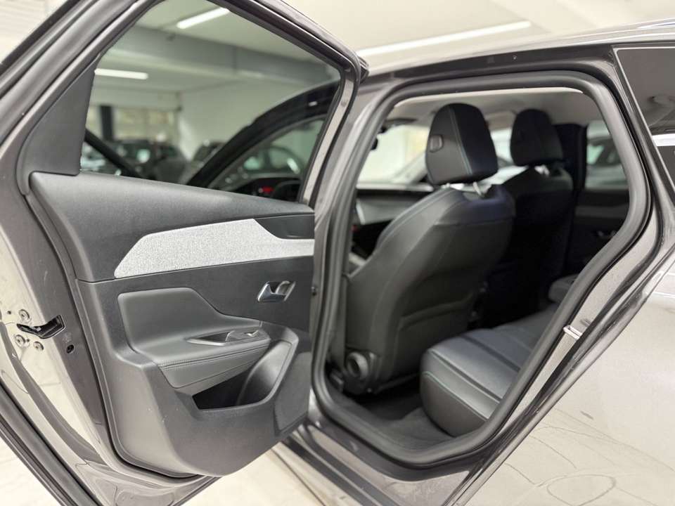 Car picture 9