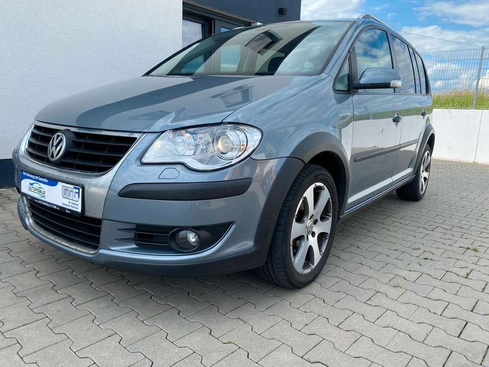 Volkswagen Touran - Imagem 1