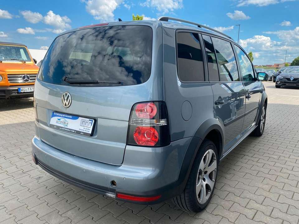 Volkswagen Touran - Imagem 7