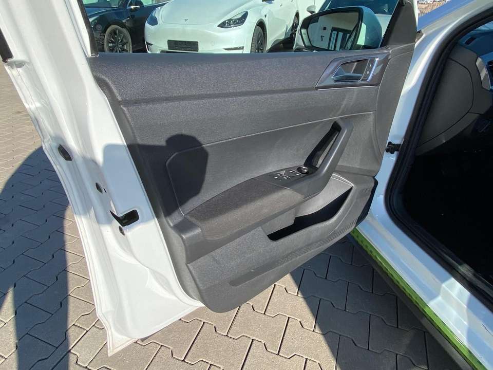 Volkswagen Polo - Imagem 12
