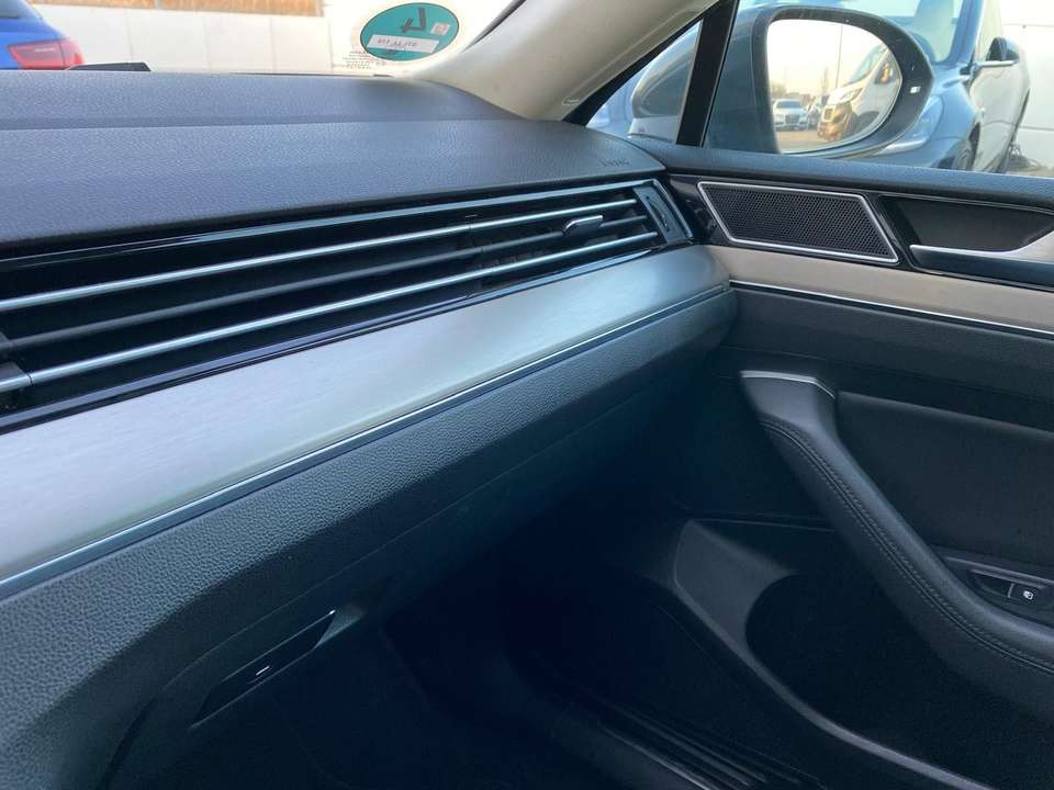 Car picture 11