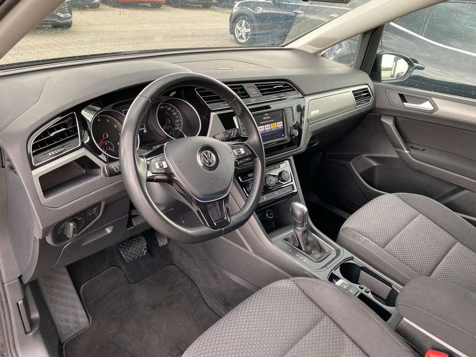 Volkswagen Touran - Imagem 13