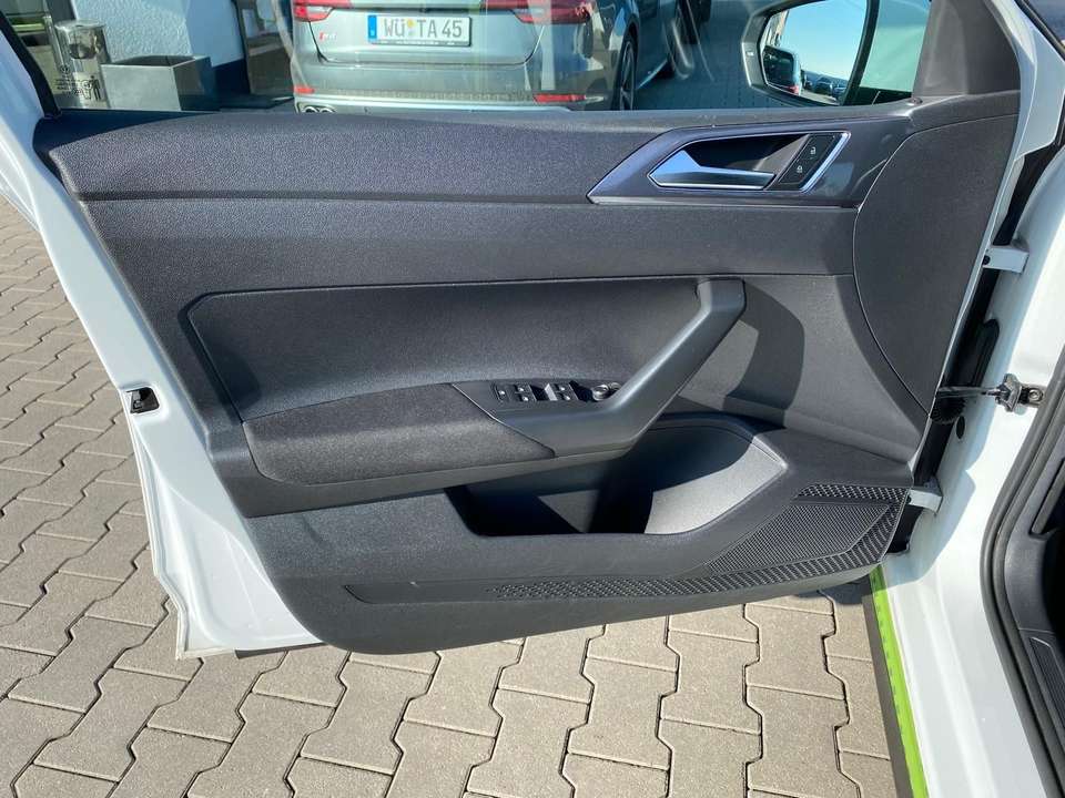 Volkswagen Polo - Imagem 14
