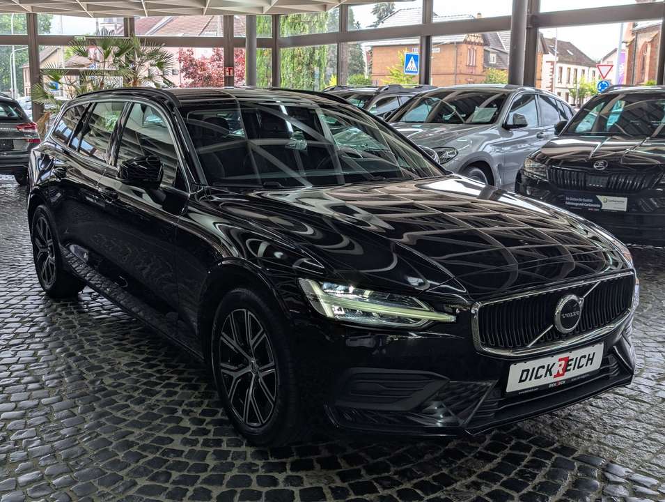 Volvo V60 - Imagem 1