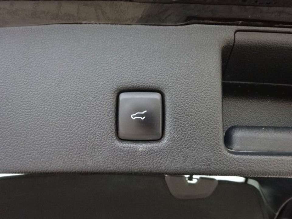 Car picture 11