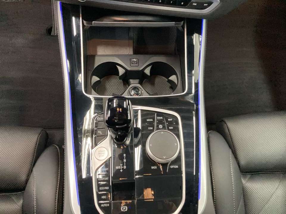 Car picture 10