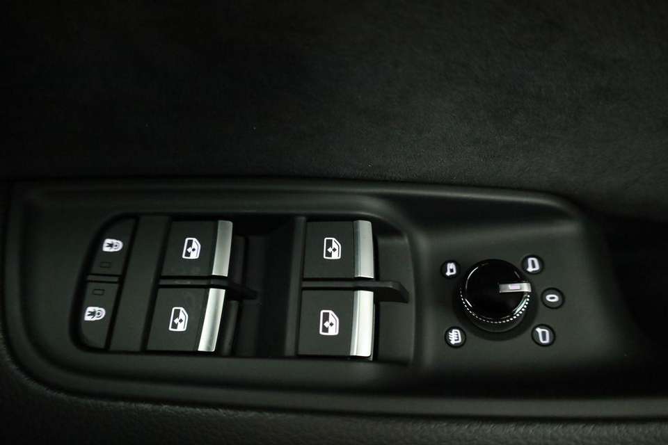 Car picture 10