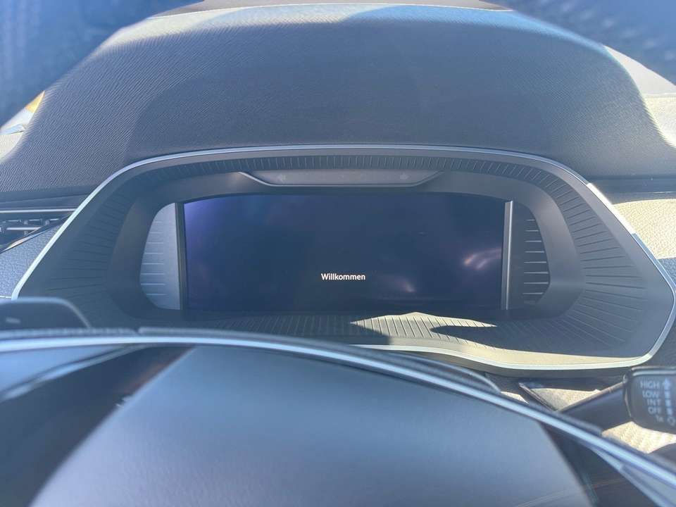 Car picture 9
