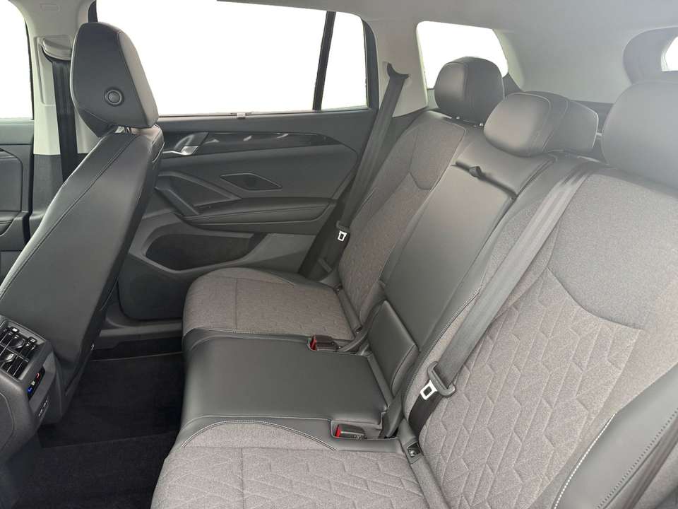Car picture 9