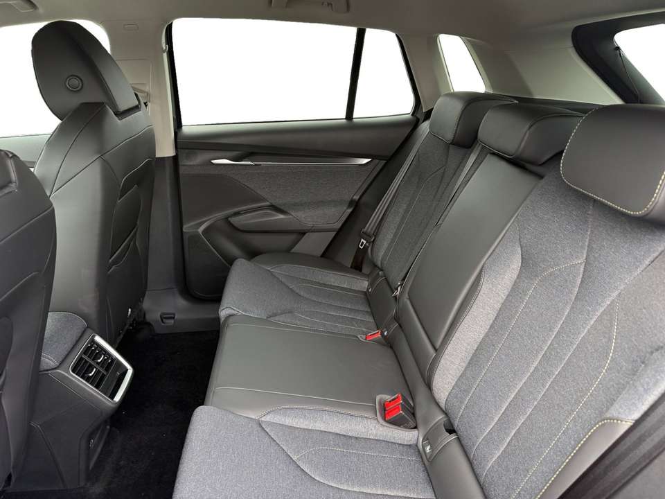 Car picture 9
