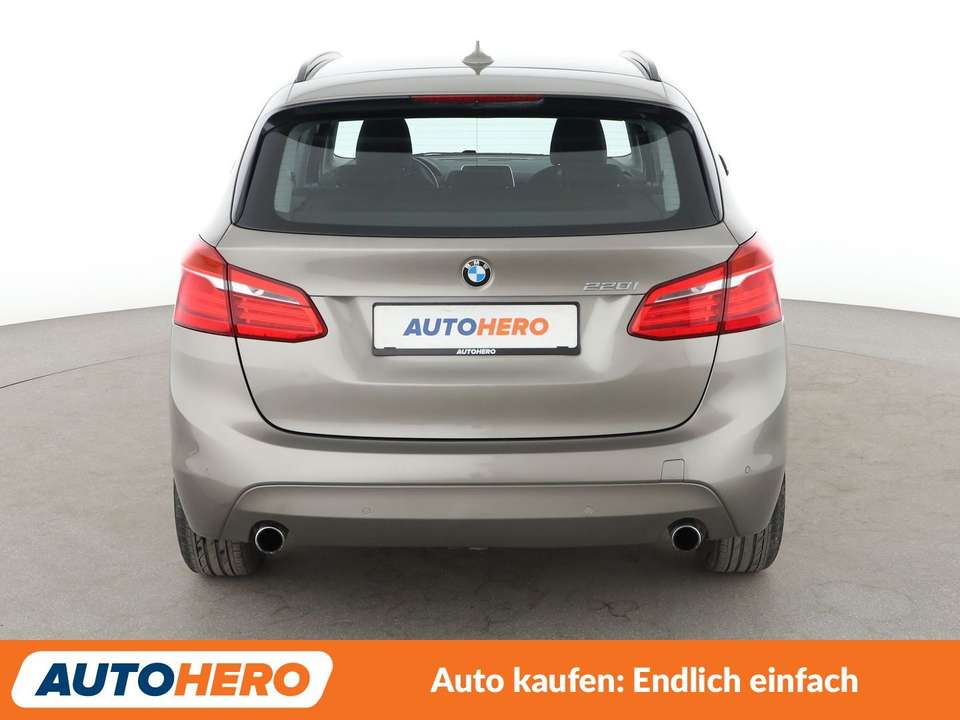 BMW 220 - Imagem 5