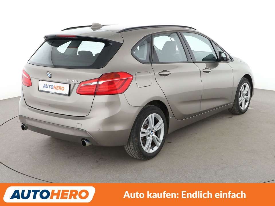 BMW 220 - Imagem 6