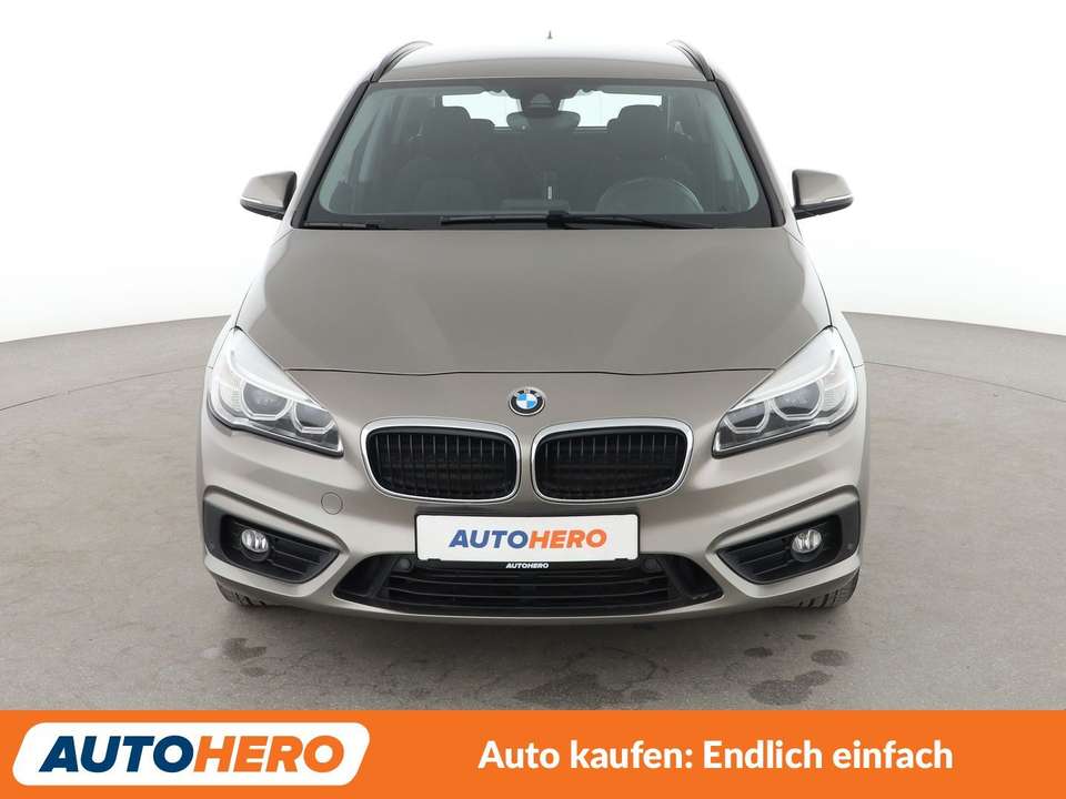 BMW 220 - Imagem 9