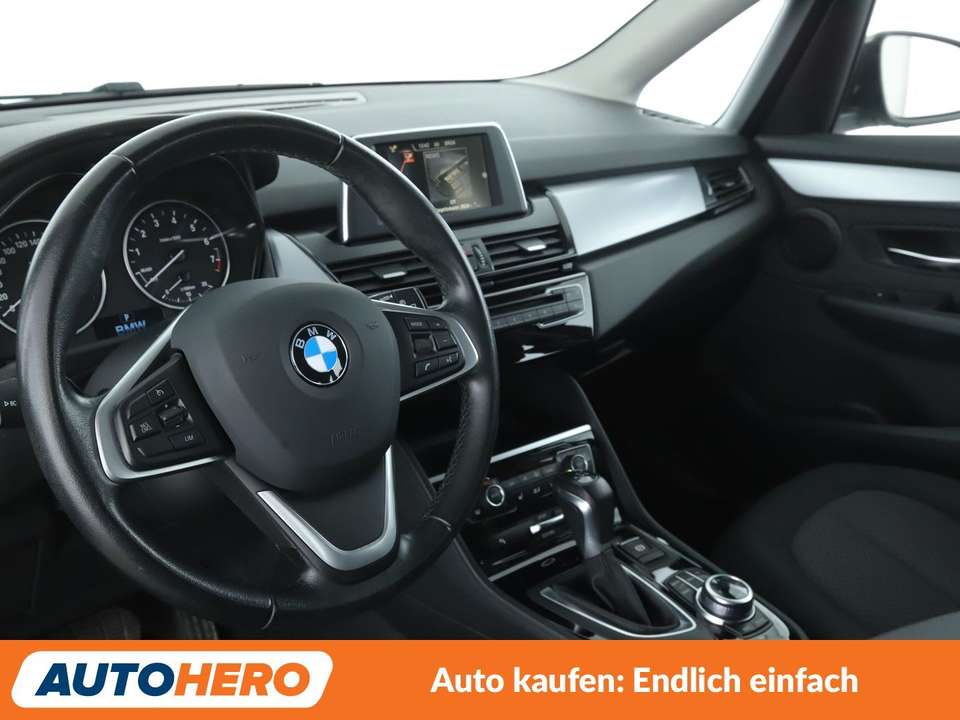 BMW 220 - Imagem 11