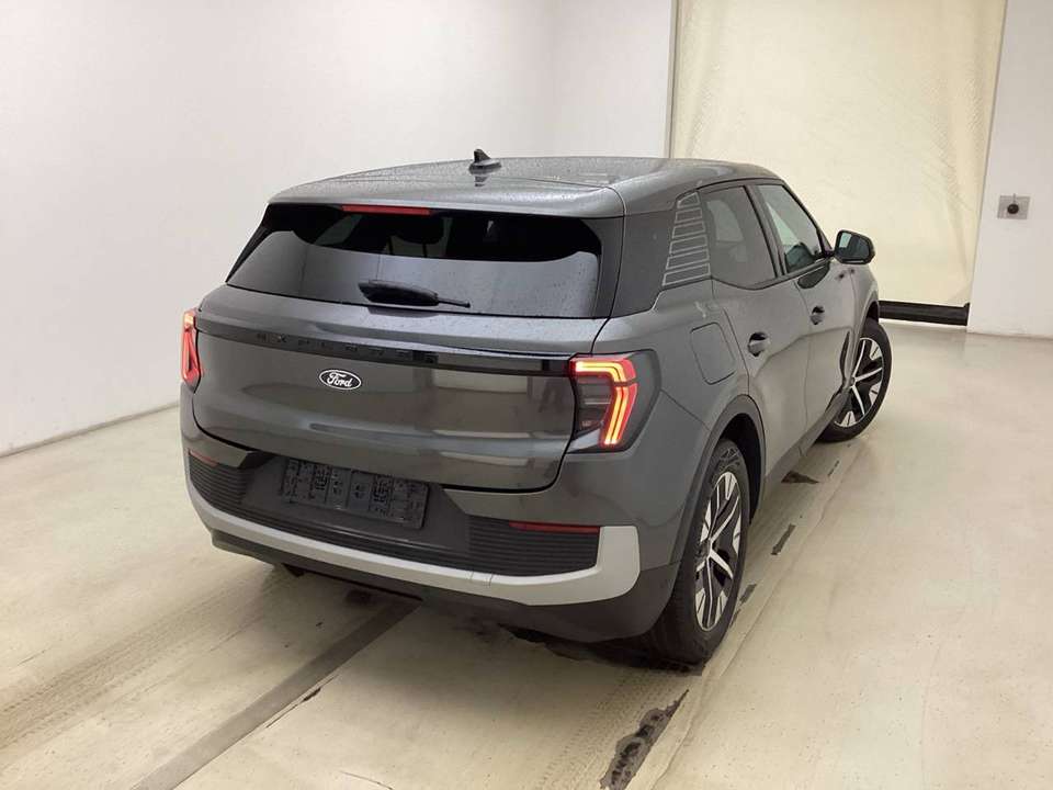 Ford Explorer - Imagem 2