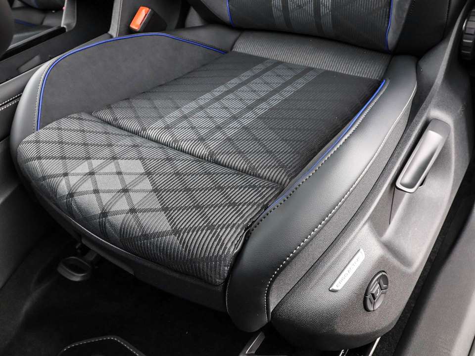 Car picture 11