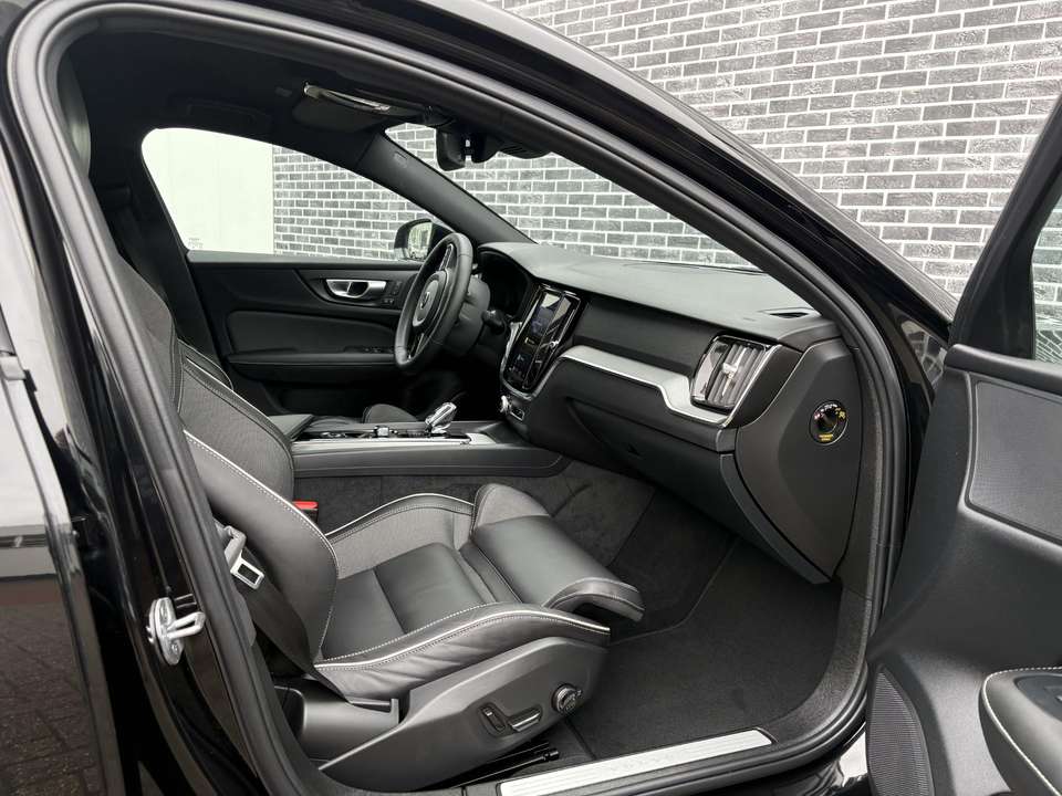 Volvo S60 - Imagem 8