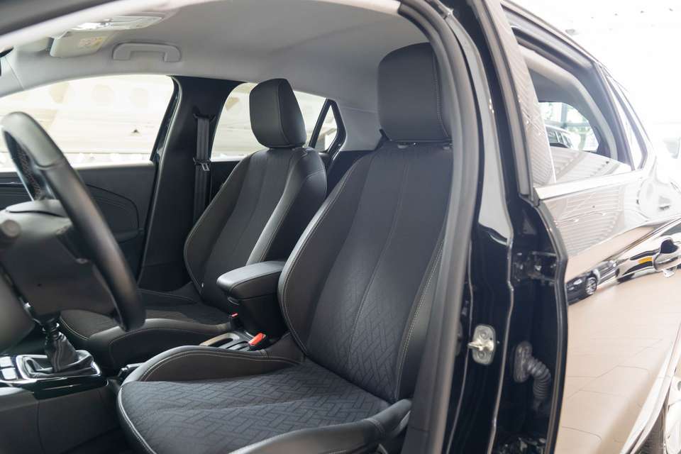 Opel Corsa - Imagem 13