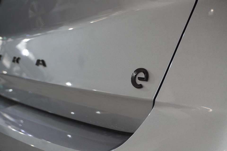 Car picture 9