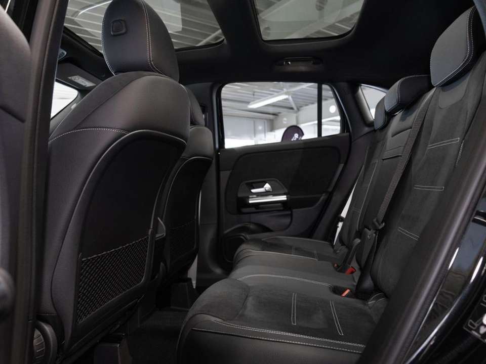 Mercedes-Benz GLA 200 - Imagem 10
