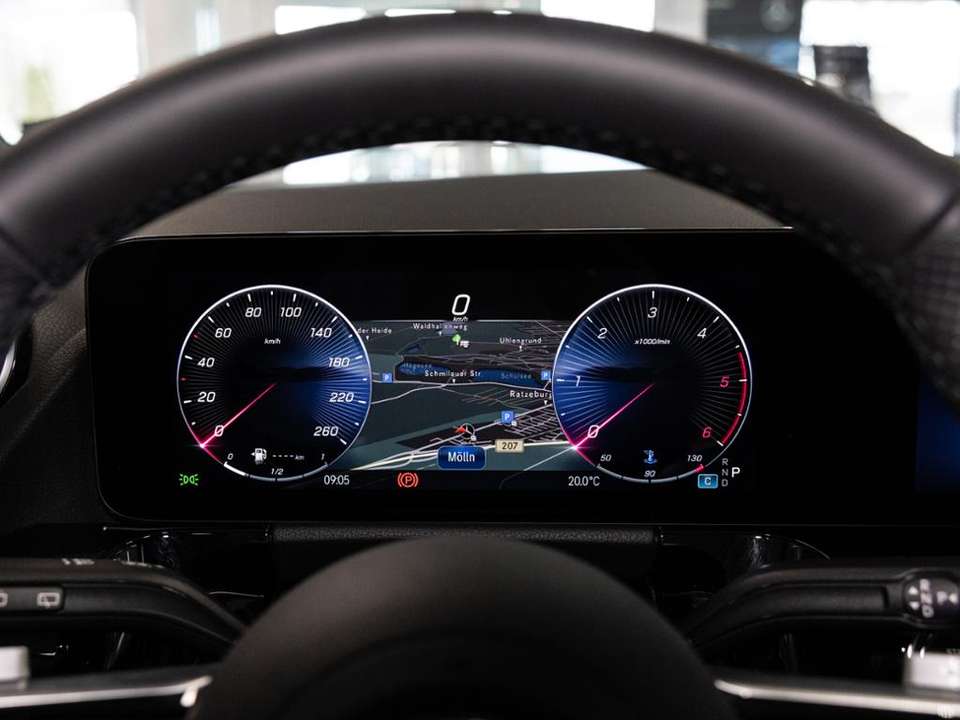 Mercedes-Benz GLA 200 - Imagem 14