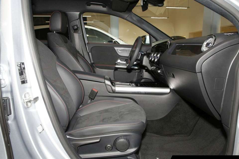 Mercedes-Benz GLA 200 - Imagem 6