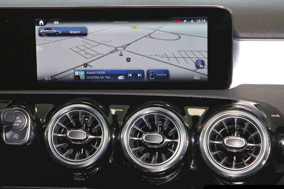 Car picture 11
