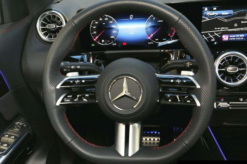 Mercedes-Benz GLA 200 - Imagem 13