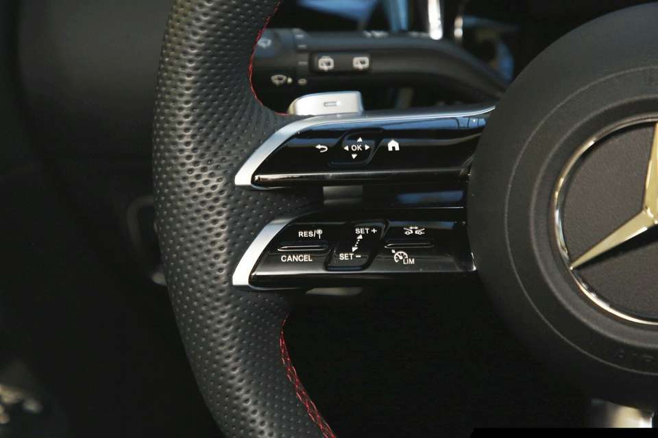Mercedes-Benz GLA 200 - Imagem 16