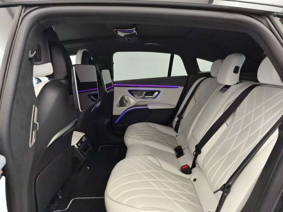Mercedes-Benz EQS - Imagem 13